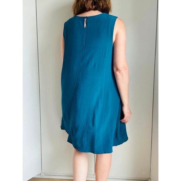 Teal Sleeveless Dress - Picture 2 of 5